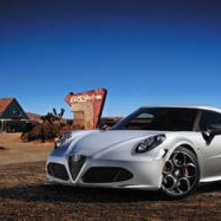アルファロメオ 4C Launch Edition発表|Alfa Romeo