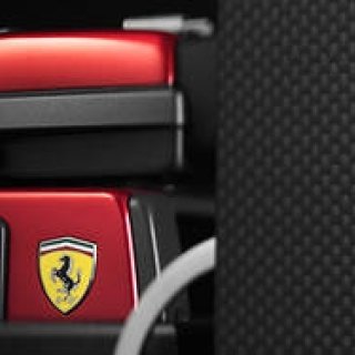 Hasselblad｜知られざるフェラーリモデルが代官山蔦屋に登場