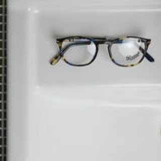 blinc vase｜イタリアを代表するアイウェアが一同に集結する「Persol」フェア開催