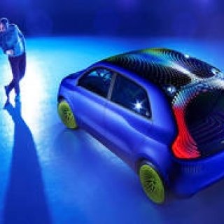 ルノー ラブグローブ氏と協業した「Twin'Z」公開|Renault