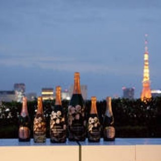 シャネル銀座ビル屋上テラスでシャンパーニュ「ペリエ ジュエ」を満喫｜Perrier-Jouët
