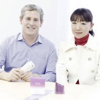 tria BEAUTY｜藤原美智子が「トリア・スキン エイジングケアレーザー」開発者に直撃インタビュー