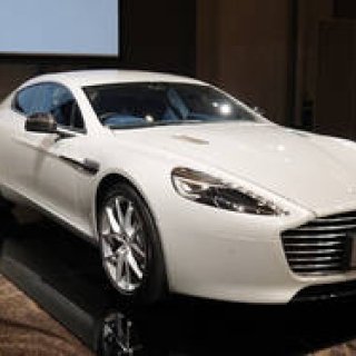 ラピード S 日本でお披露目|Aston Martin