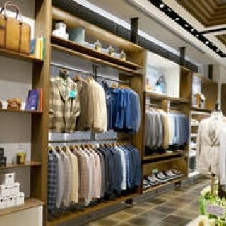 STRASBURGO｜「アーバン トラベラーズ」のための“上質アイテム”