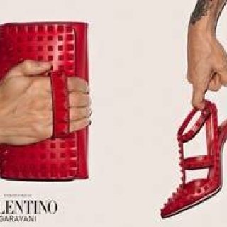 VALENTINO｜初となるアクセサリー広告キャンペーンをテリー・リチャードソンが撮影