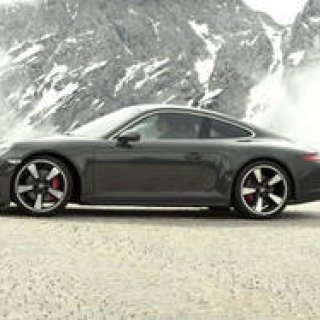 ポルシェ 911 誕生50周年記念車の予約受付時期を発表|Porsche