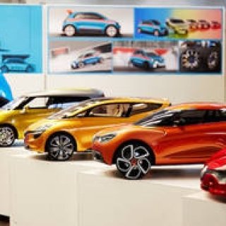 ルノー、フランクフルトでの出展概要を発表｜Renault