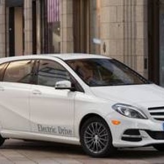 Bクラスの電気自動車、2014年発売｜Mercedes-Benz
