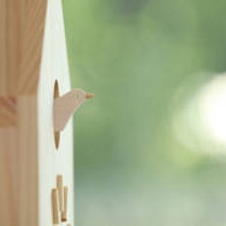 more trees｜プロダクトデザイナー・深澤直人氏が語る新色「鳩時計」