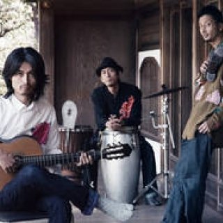 MUSIC｜ギター＋タップ＋パーカッション「Conguero Tres Hoofers」