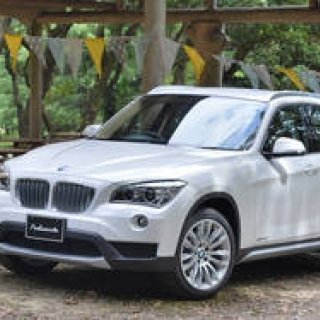 X1にスタイリッシュな特別仕様車｜BMW