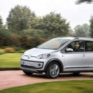 SUVルックの「クロスup!」欧州で発売|Volkswagen