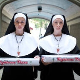 MOVIE｜現代版“テルマ＆ルイーズ”『天使の処刑人 バイオレット&デイジー』