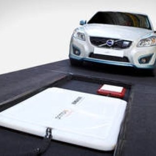 ボルボ、EVのワイヤレス充電の研究成果を発表｜Volvo