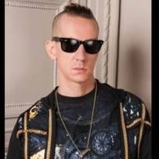 MOSCHINO｜新クリエイティブ・ディレクターにジェレミー・スコットが就任