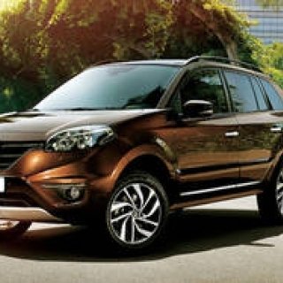 最新のルノー顔になった「コレオス」国内導入｜Renault