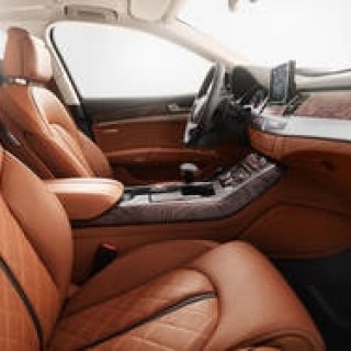 ポルトローナ・フラウのレザーを使った特別なA8|Audi