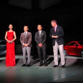 新型クーペ「RC」をひとあし先にお披露目｜Lexus