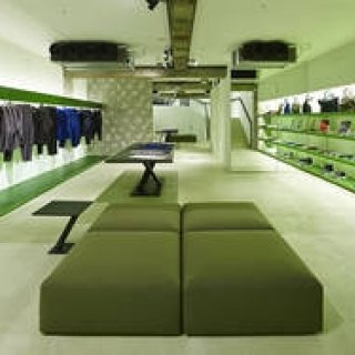 ISSEY MIYAKE｜新ショップ「REALITY LAB. ISSEY MIYAKE」オープン