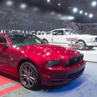 新型マスタング発表のカウントダウンイベント開催｜Ford