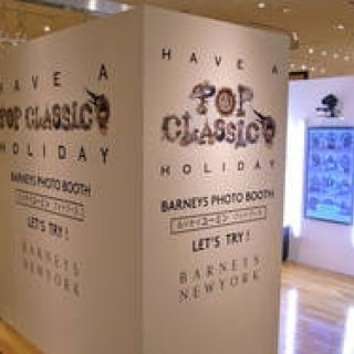 ユーミンの世界観を体験できるフォトブース！｜BARNEYS NEW YORK