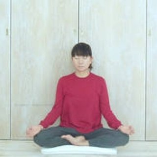 連載・藤原美智子 2014年1月｜瞑想は大いなるアンチエイジング!?