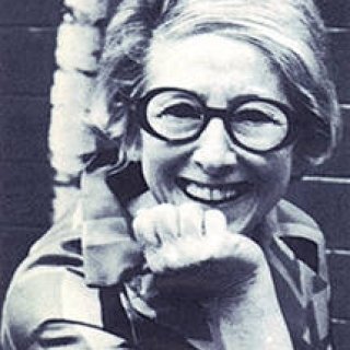 ONWARD｜アーティスト、ヴェラ・ニューマンとコラボレーション