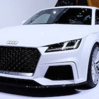 420psの2リッターエンジンを搭載したアウディTT｜Audi