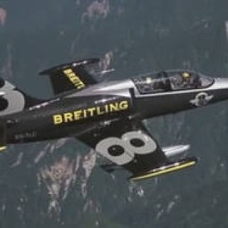 BREITLING｜空から勇気と希望を届けたブライトリング・ジェットチーム