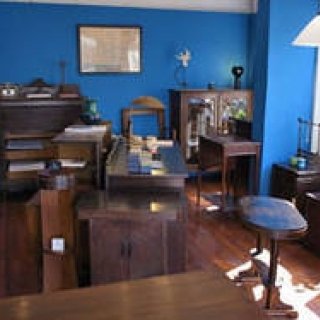 on the shore｜“上海アールデコ”な家具を扱う店