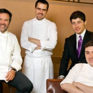 EAT｜世界一のソムリエとスイスワイン生産者を迎えた特別ディナー