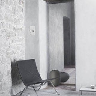 REPUBLIC OF FRITZ HANSEN STORE｜世界400台限定チェア「PK22」