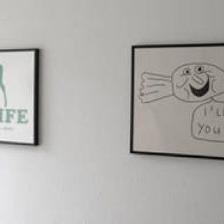 ART｜ロンドン発のシニカルなグラフィック『Satisfaction Guaranteed』展