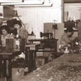 第8回 JOURNAL STANDARD｜リゾートサンダルの大定番「アイランド スリッパ」