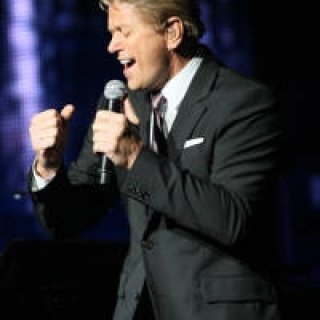 MUSIC｜ピーター・セテラのライブを丸の内コットンクラブで開催