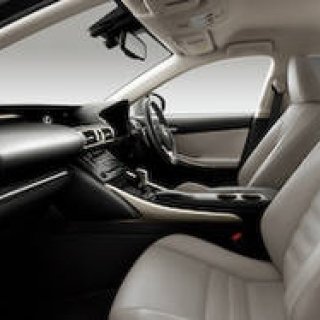 レクサスISの仕様をアップデート|Lexus