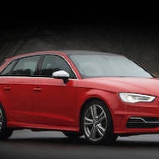 アウディS3スポーツバックの実力を体感する|Audi