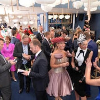 レクサスがプロデュースするオーストラリアへの特別な旅｜LEXUS