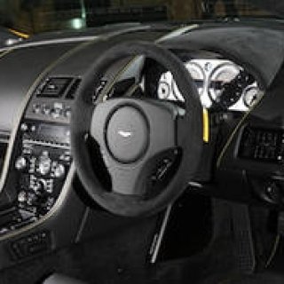 アストンマーティンから2台の特別モデルが上陸|Aston Martin