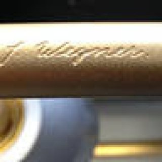 IDC OTSUKA｜ハンス・J・ウェグナー生誕100周年記念モデルが発売