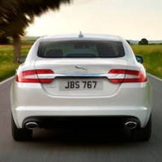 ジャガーXF、2015年モデルを発表|Jaguar