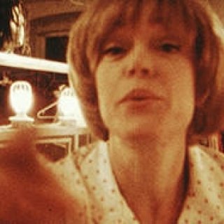 MOVIE｜女優サラ・ポーリーが自身のルーツをたどる物語『物語る私たち』