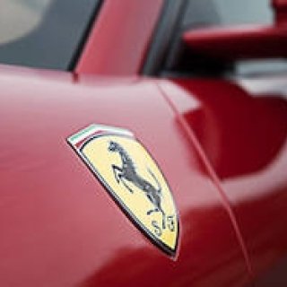 F12 ベルリネッタに宿るフェラーリのデザイン美|Ferrari