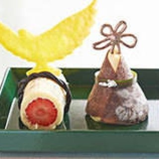 EAT｜キモノデザイナー斉藤上太郎が手がけるアフタヌーンティー