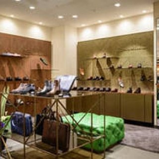 HANKYU MEN’S TOKYO｜地下1階に「ジョン ロブ」「サントーニ」オープン