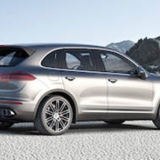 PHEVを搭載したカイエンをパリで初公開｜Porsche