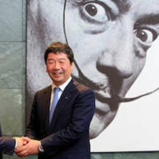 ART｜世界的なダリ コレクションをVOLVOが応援