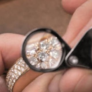 BVLGARI｜世界でひとつのジュエルボトル「オペラ・プリマ」の特別展