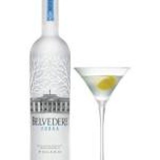 『007シリーズ』最新作にベルヴェデール ウォッカが登場｜Ardbeg