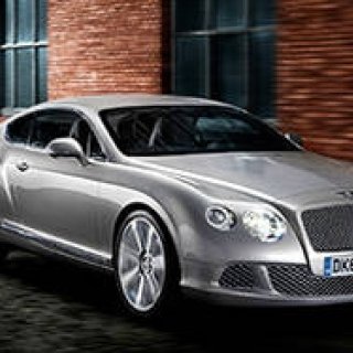 英国通のふたりが語る“ベントレーを所有する” 愉しみ｜Bentley